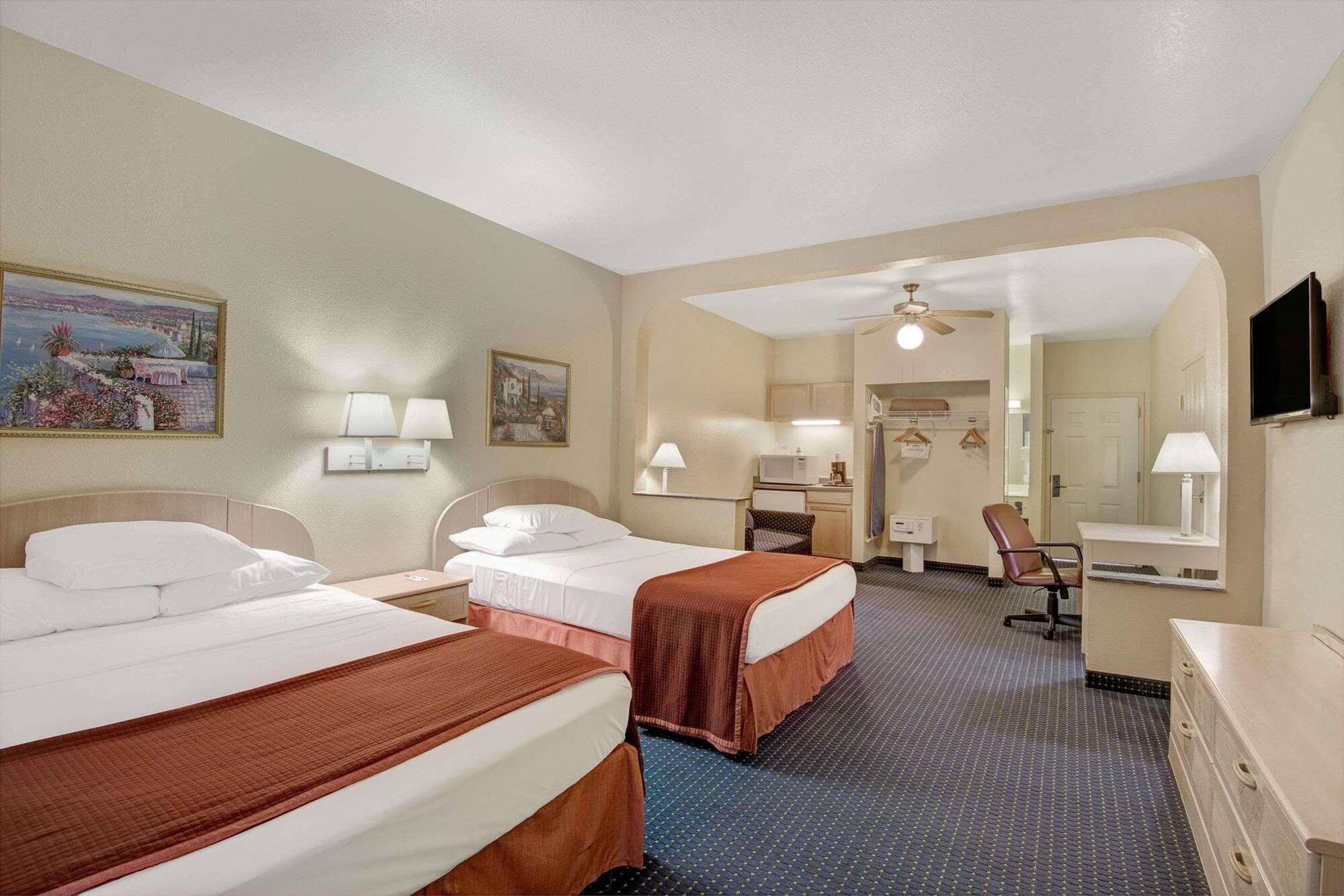 Howard Johnson By Wyndham San Antonio Hotel & Suites Εξωτερικό φωτογραφία